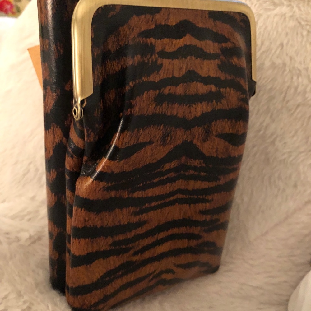 PATRICIA NASH TIGER PRINT CLUTCH / sunglasses / cigarette WITH SHOULDER STRAP